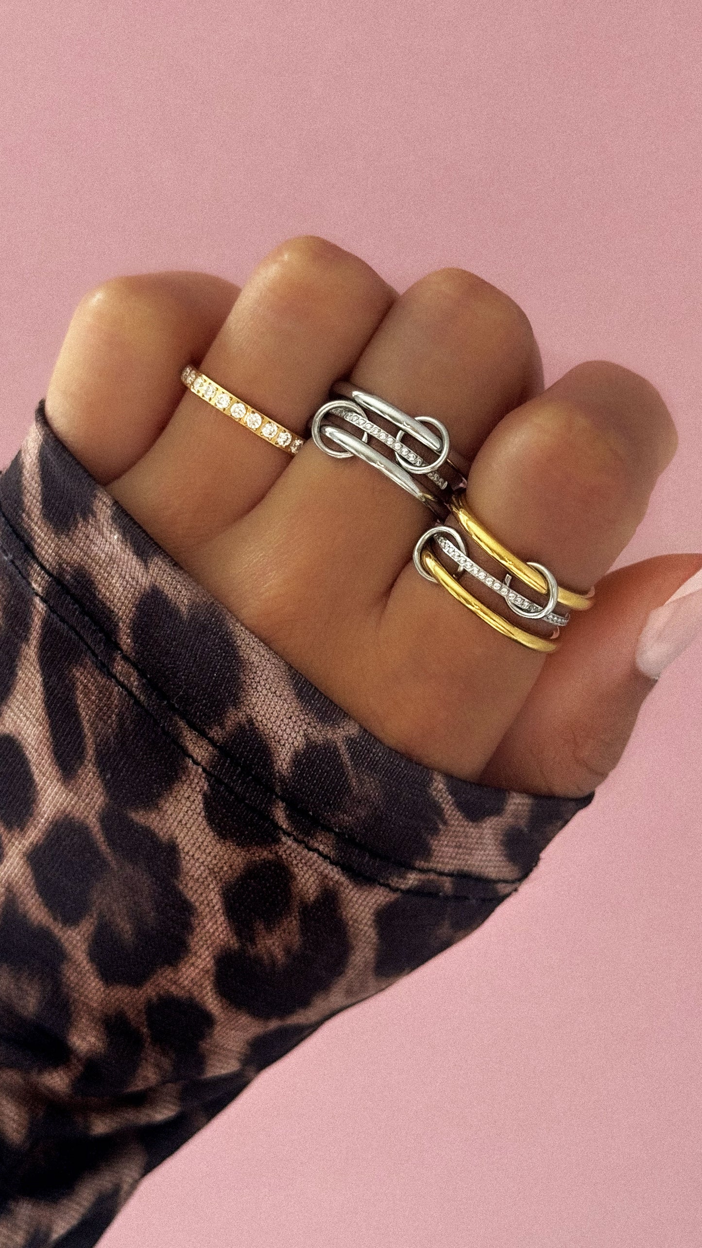 Mixed-metal-waterproof-zirconia-link-ring-stack-1